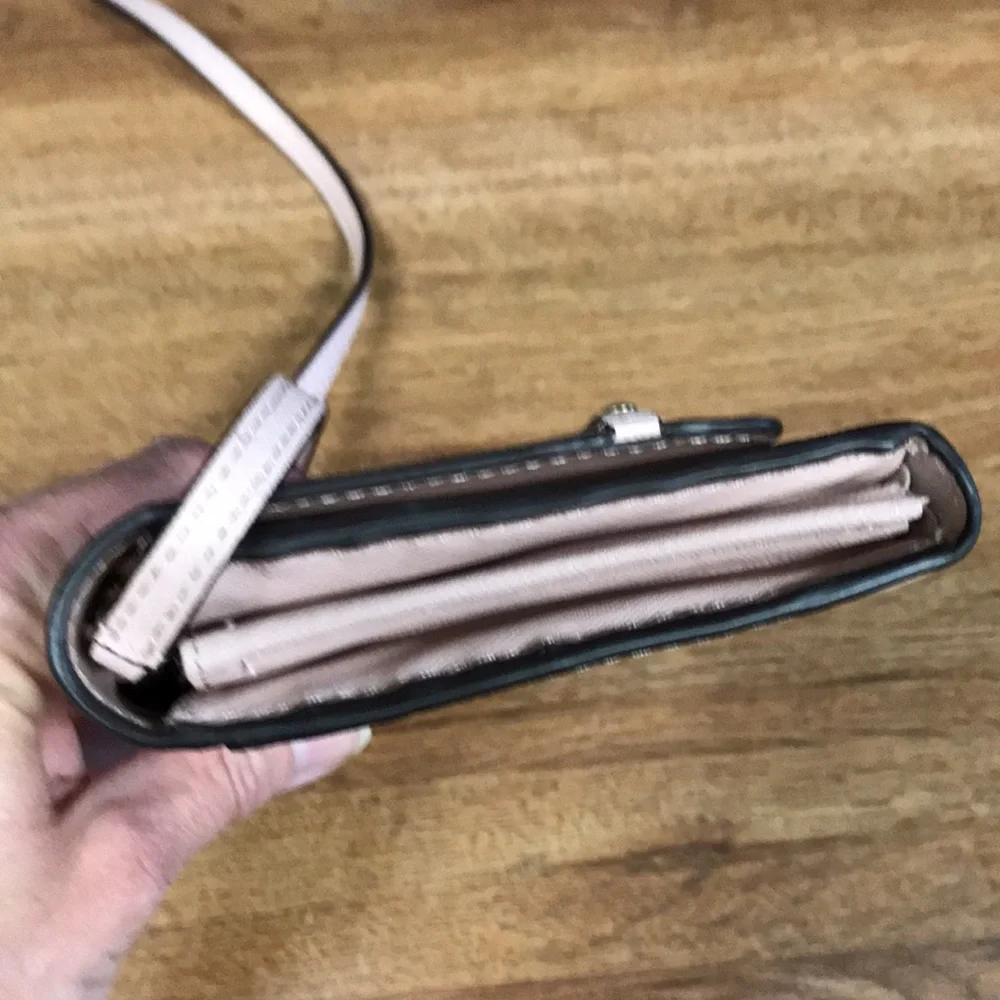 Kate Spade Pink Laurel Way Small Jet Set Leather Crossbody